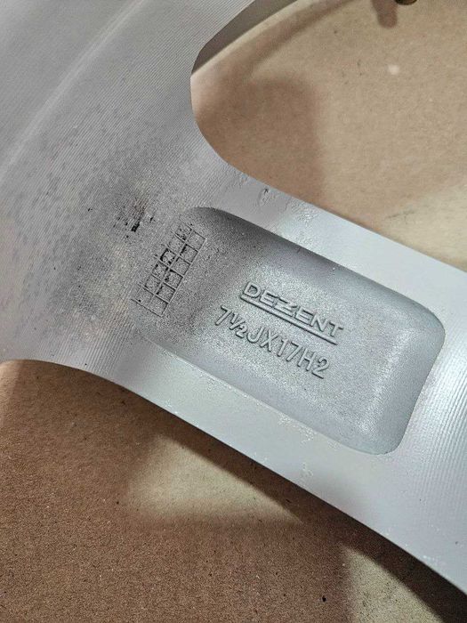 Диски Dezent 5/108 R17 7.5J ET48