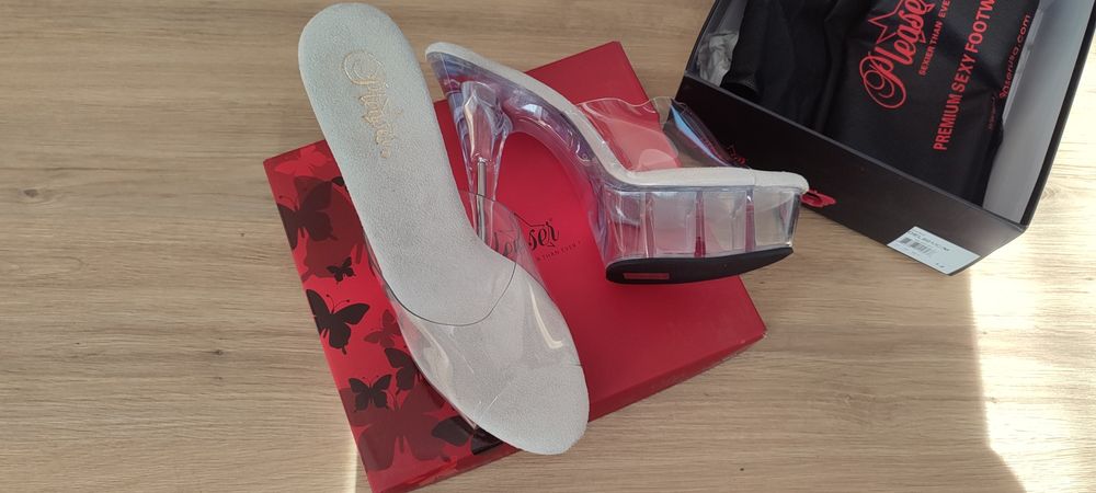Sprzedam szpilki pleaser