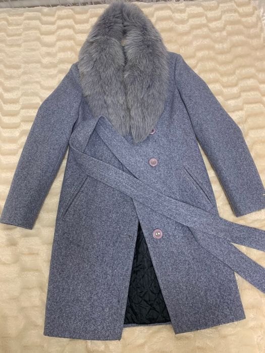 Пальто зимове з натуральним хутром