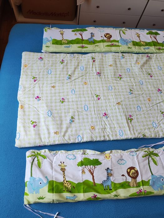 Kit de berço travesseiro, protetores laterais e superior e inferior