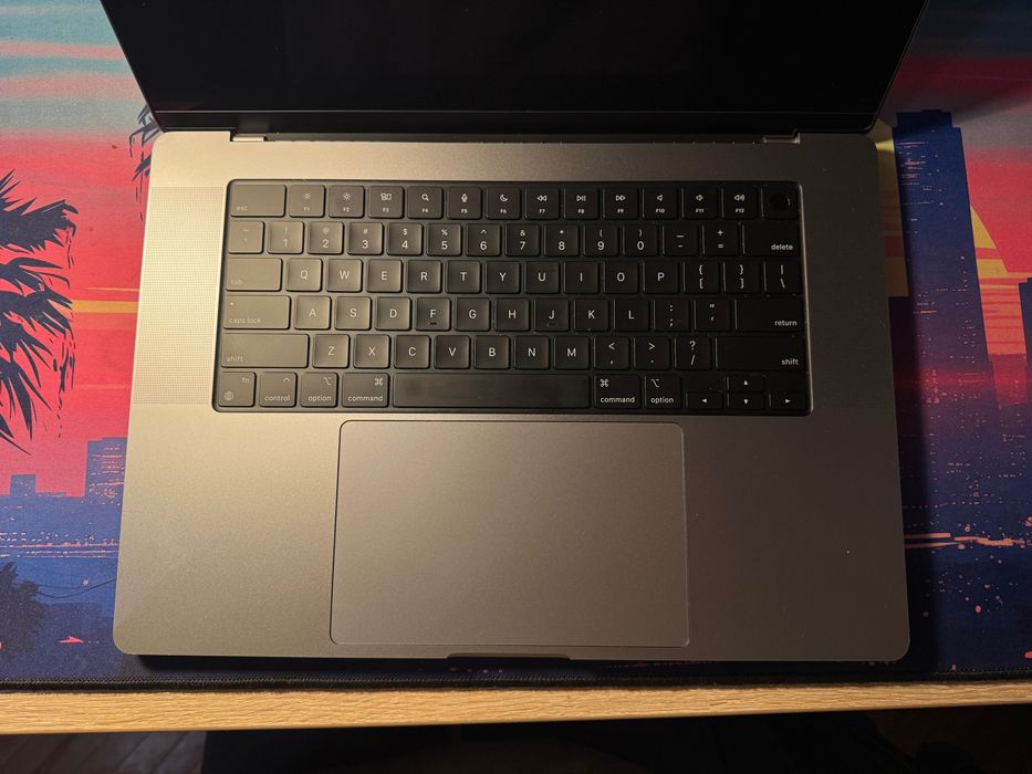 MacBook pro m1 pro 16" 16/512