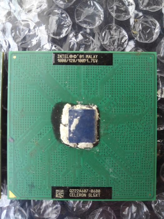 Процессор процесор проц Intel Celeron 01 1000/128/100;  00 800/128/100