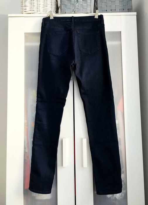 Granatowe jeansy H&M
