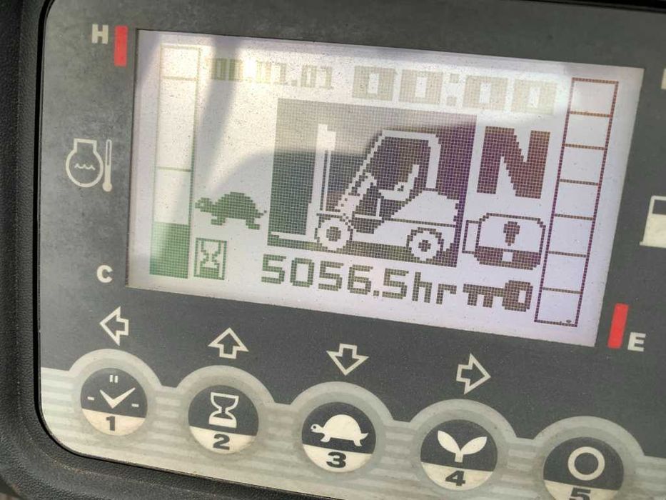 Вилочний автонавантажувач TCM (Nissan), напрацювання 5045 мотогодин.