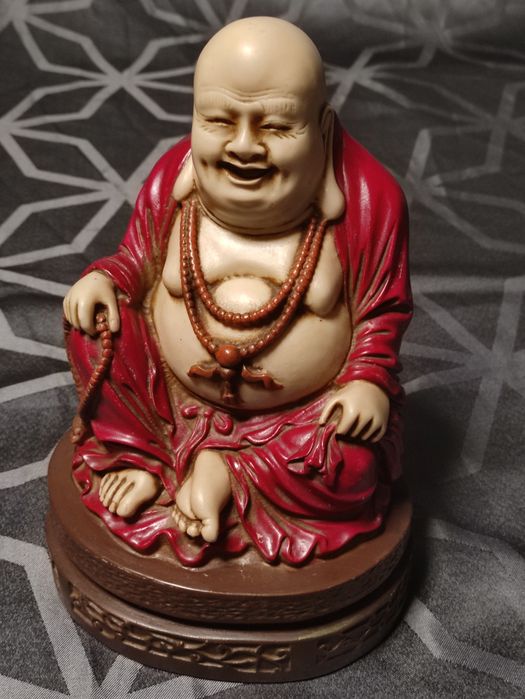 Antigo Buda em Marfinite