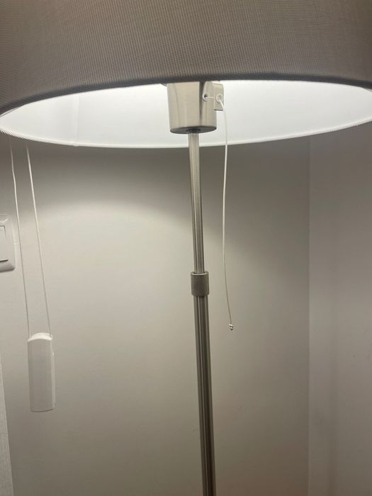Candeeiro de pé ikea
