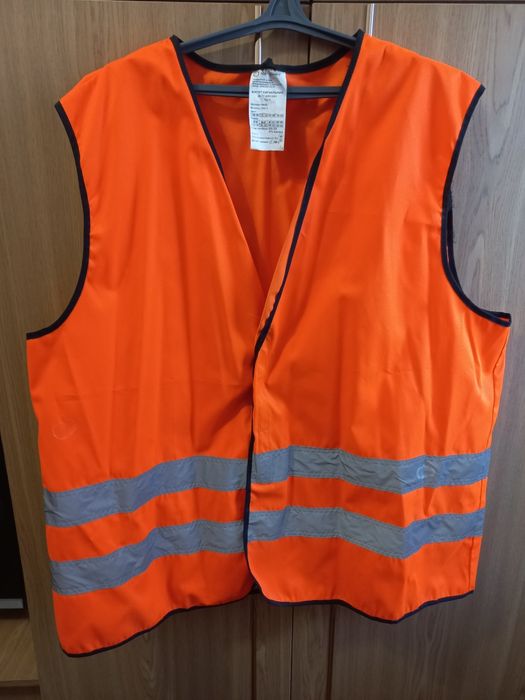 Жилет сигнальний