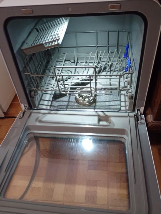 Lote variados ,ar condicionado, máquina da loiça, bicicleta,mesa