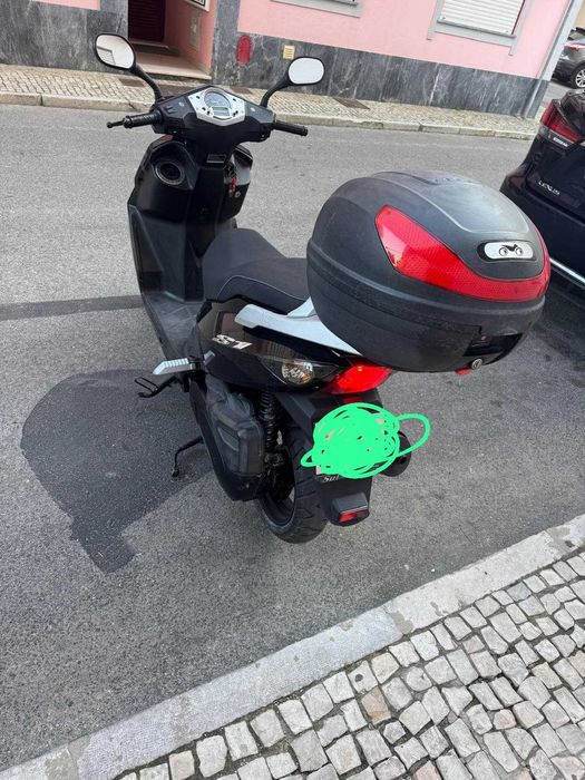 Moto 125 Daelim usada
