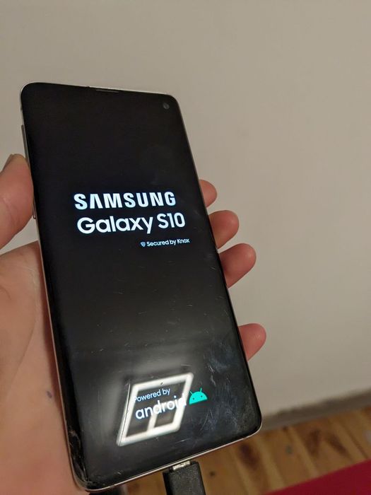 Samsung Galaxy S10: 3 800 грн. - Смартфоны / мобильные телефоны