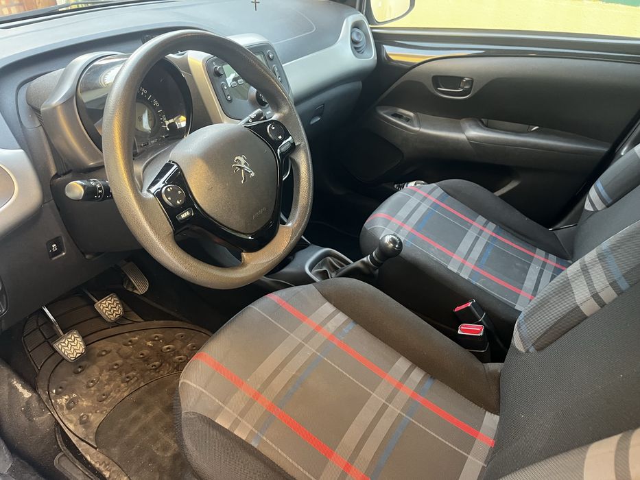 Peugeot 108 Hatchback 1.0 VTI