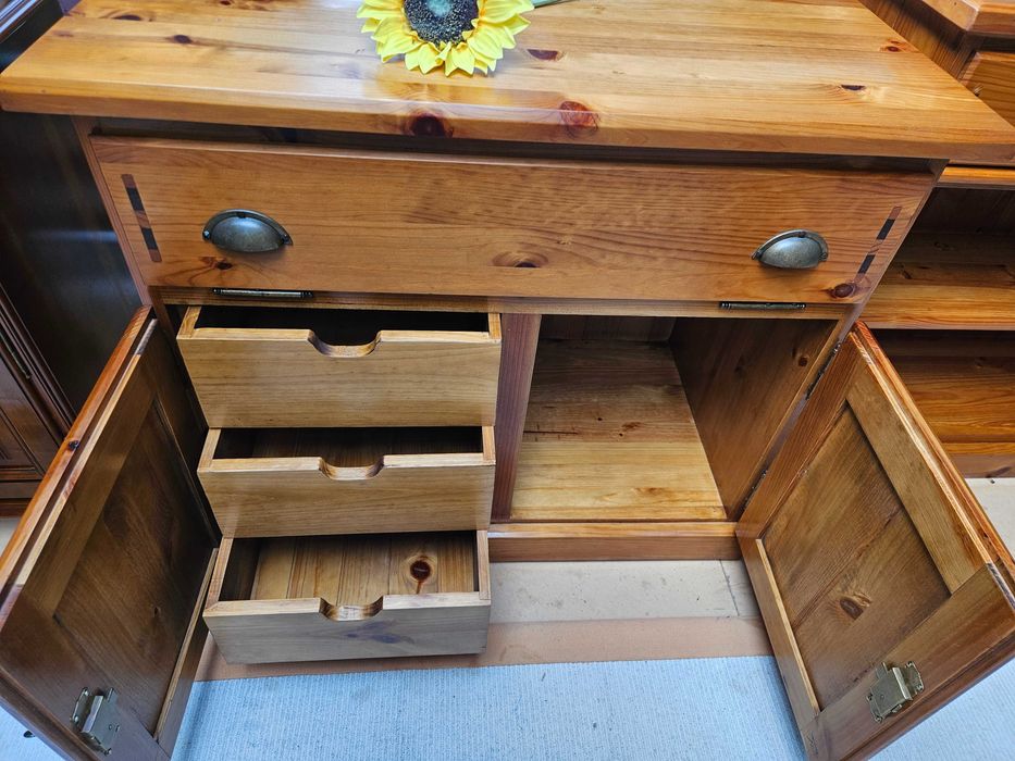 Móvel em madeira maciça estilo rústico - óptimo e