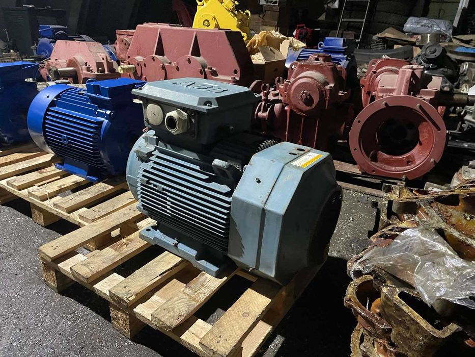 Продам электродвигатель ABB  М3ВР 200 MLA 4 30,0 кВт