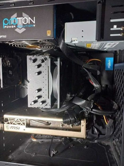 Komputer Stacj. i5 9gen 500 SSD 16GB Radeon-RX5700