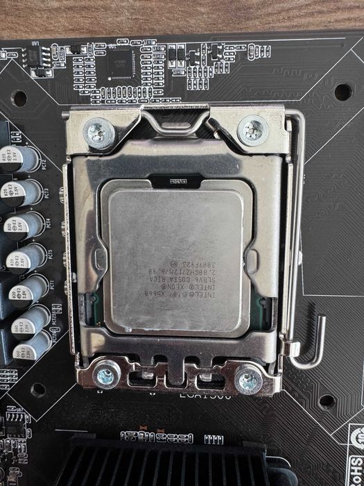 Kit Motherboard X58 (LGA 1366) + Processador Intel Xeon X5660 (6-Core)