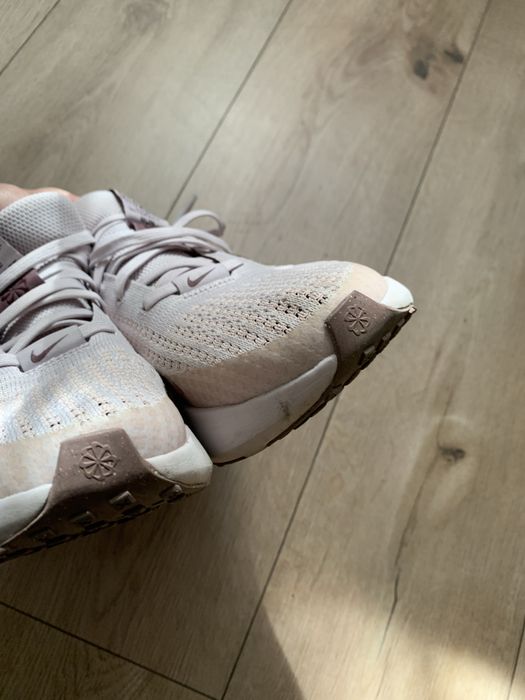 Продам кросівки Nike 40 р.