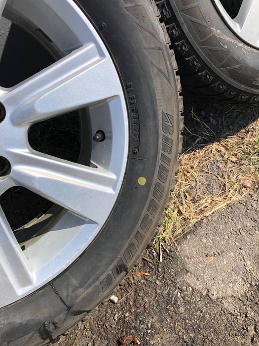 777 R16 5/114,3 диски с зимними шинами 205 55 16