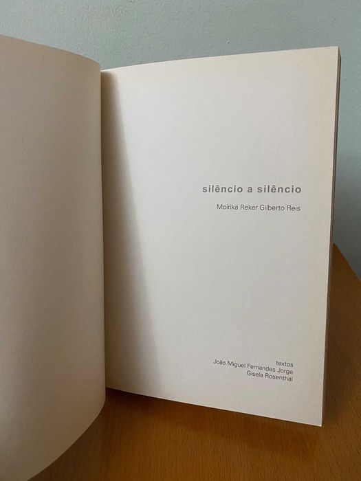 Silêncio a silêncio - Moirika Reker, Gilberto Reis