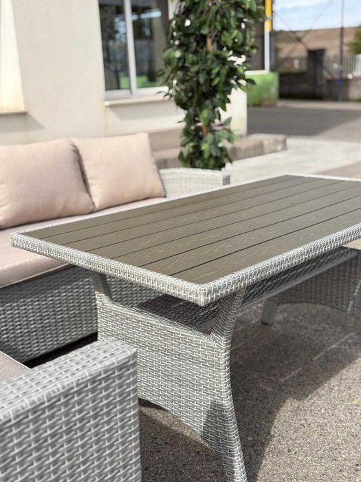 Novo sofá de jardim com mesa / Completo na caixa / Pagamento na entrega / Entrega gratuita em domicílio