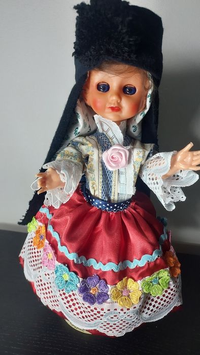 Boneca da Nazaré 7 saias, 32 cms