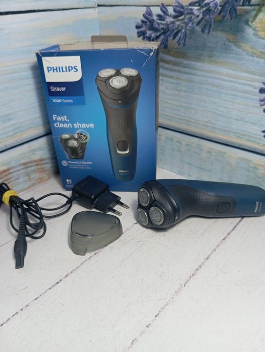 Электро бритва Philips 1000 series 1131
