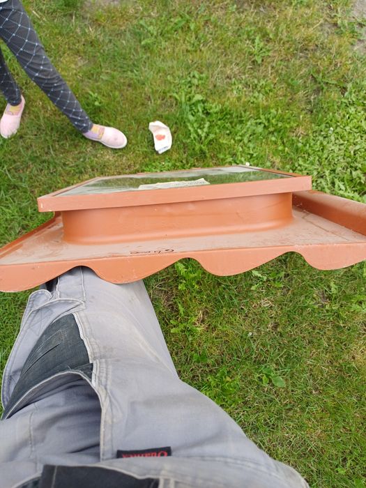 Wyłaz dachowy okno świetlik