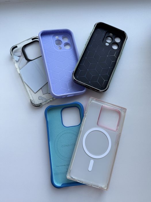 Чохли на Apple iPhone 15 Pro