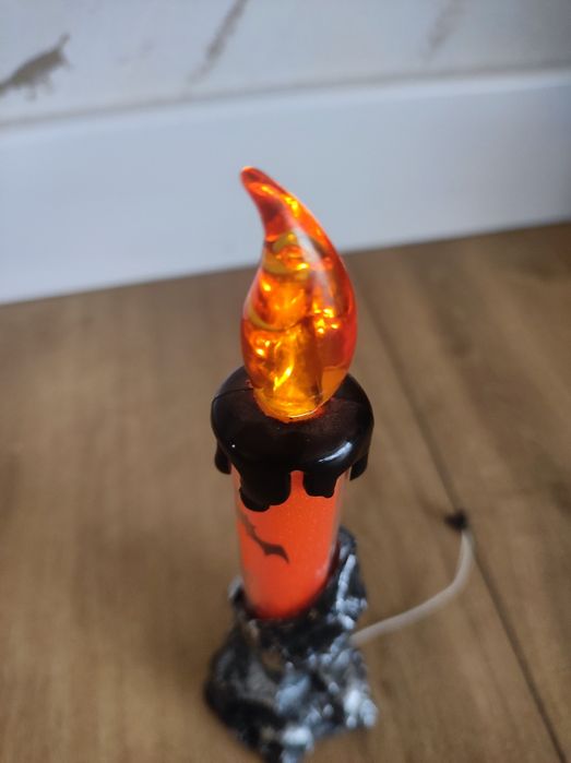 Halloweenowy świecznik