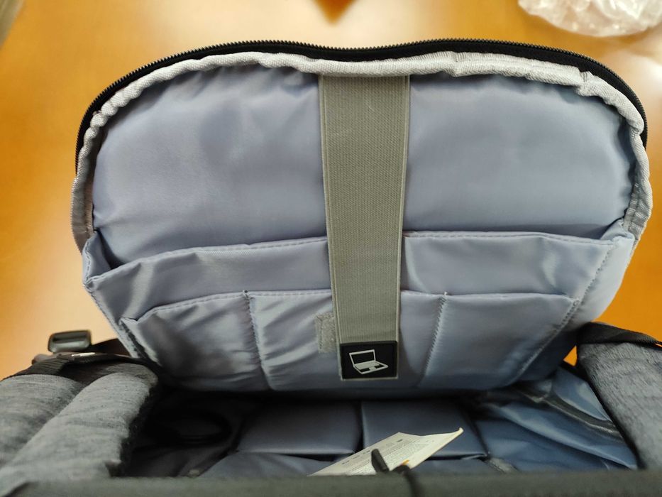 Mochila antirroubo para computador portátil SPARIN de 15,6 polegadas.