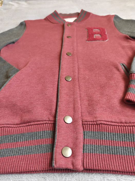 Бомбер-varsity jacket