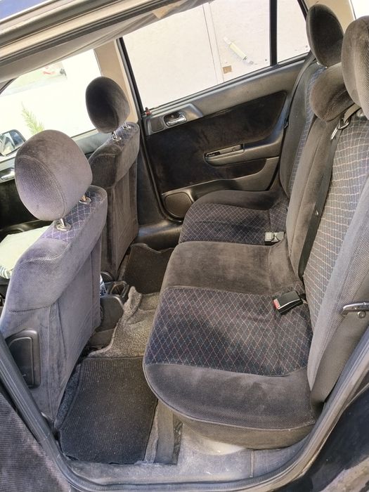 Astra carrinha preta