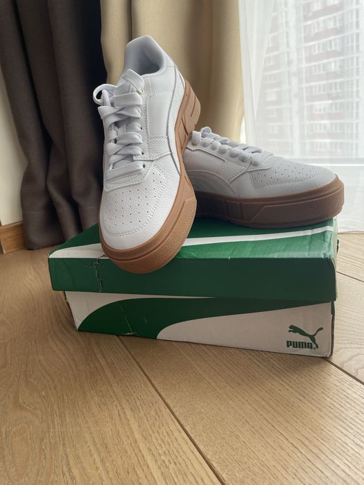 Puma жіночі кровіки нові 24,5 см