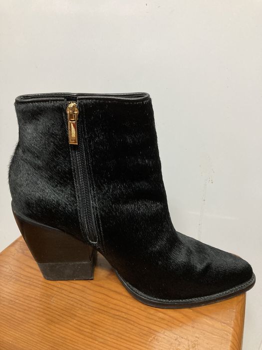 Botas Zílian n40 pretas em pele com pelo
