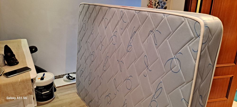 Colchão de molas 133x183