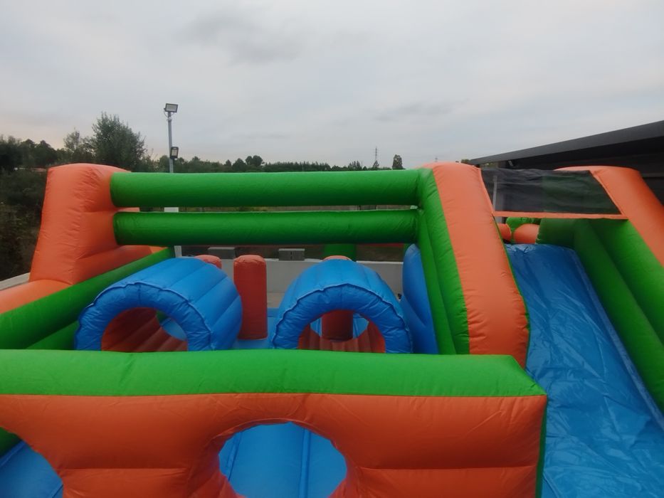 Insufláveis em lona profissional e certificada