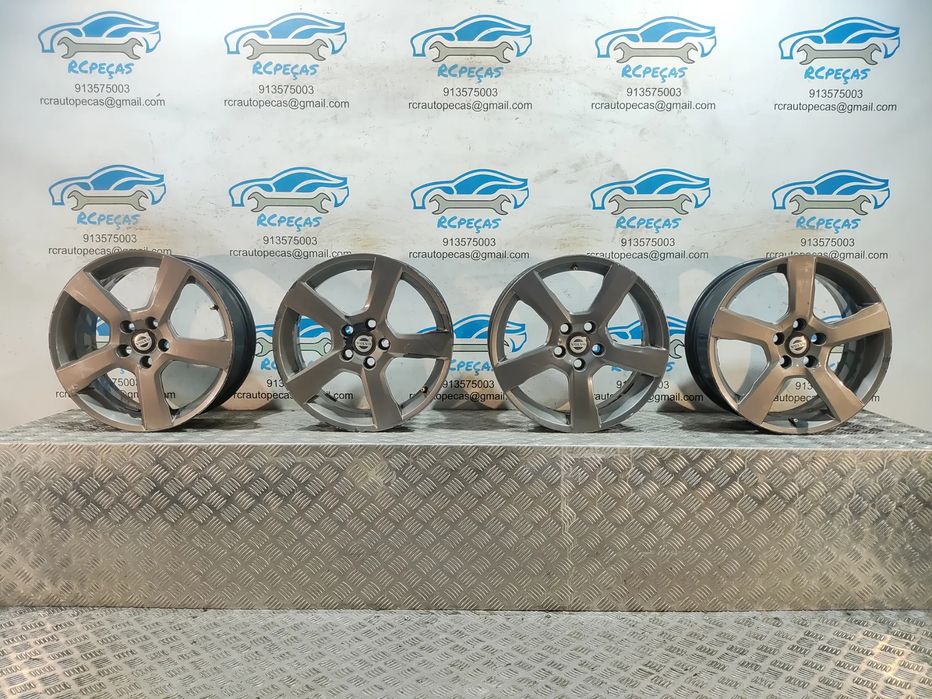 Conjunto Jantes 17 Originais Volvo C30 7J ET52,5 5x108