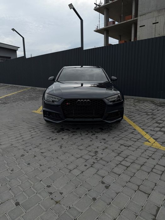 Продам Audi A4