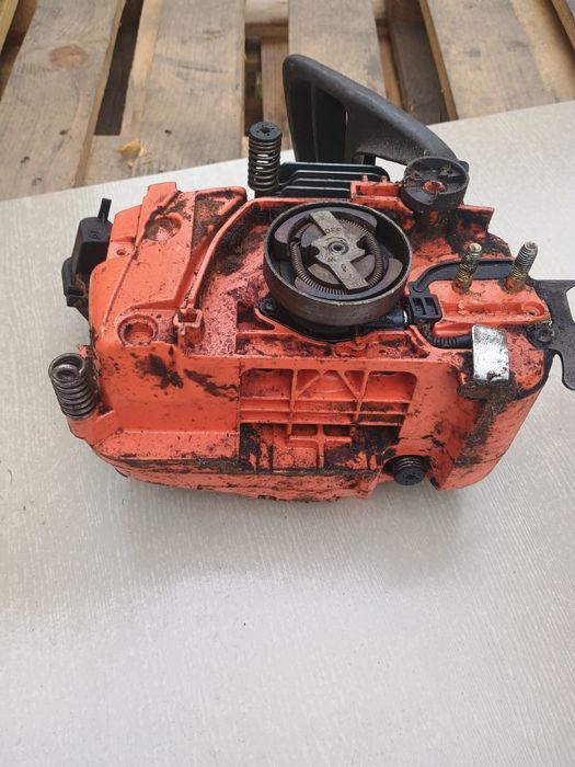 Części pilarki Husqvarna 235