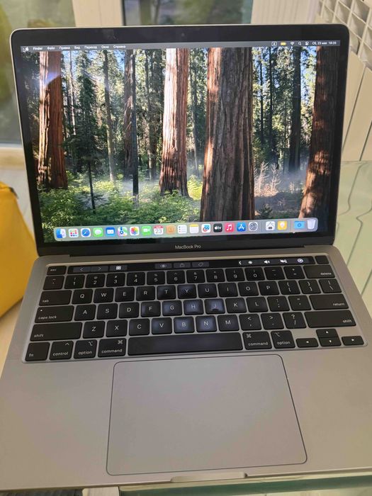 Macbook Pro 13 256gb, 2020г