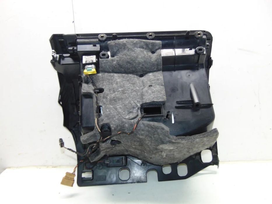 Audi A4 carrinha porta luvas