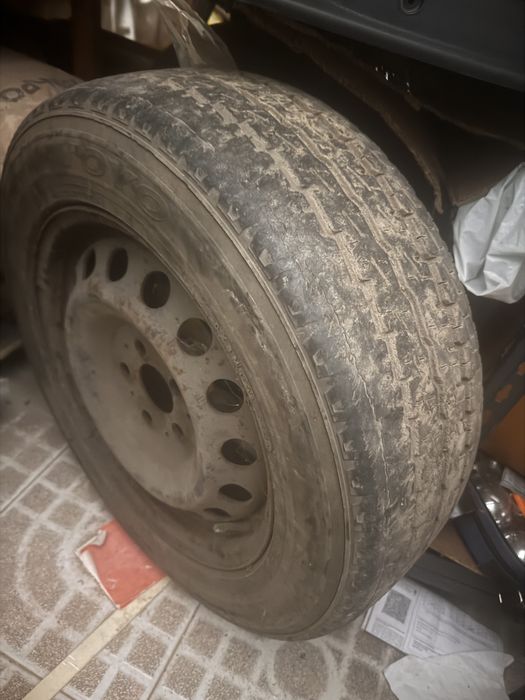 Pneus e jantes 205/65/16 mercedes vito