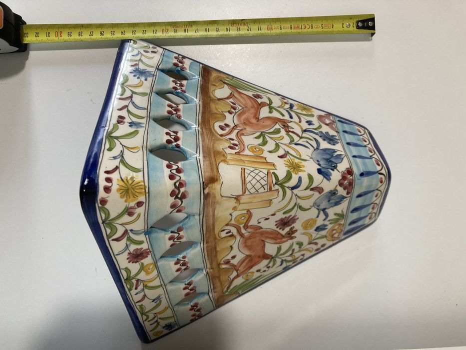 Candeeiro de parede em cerâmica