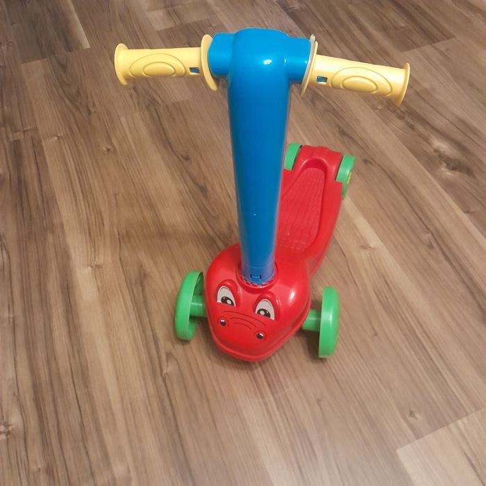 Hulajnoga plastikowa jak nowa