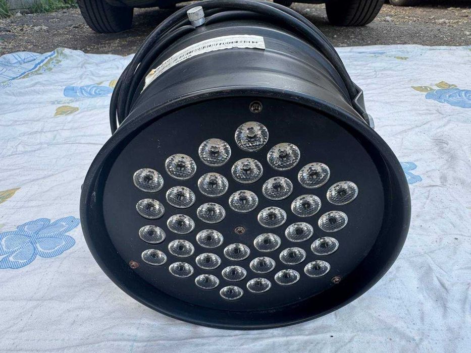 Светодиодный прожектор Color Imagination SI-018 36*3W (LED PAR 64)