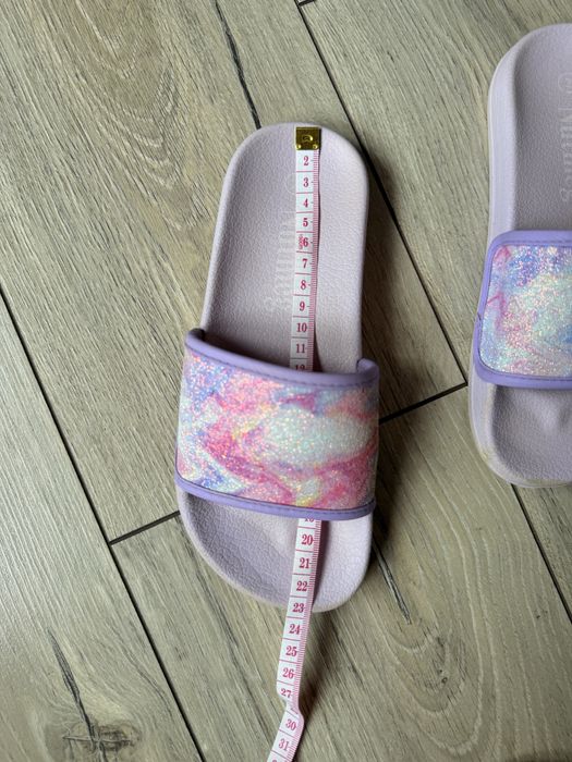 Шльопанці для дівчинки Nutmeg