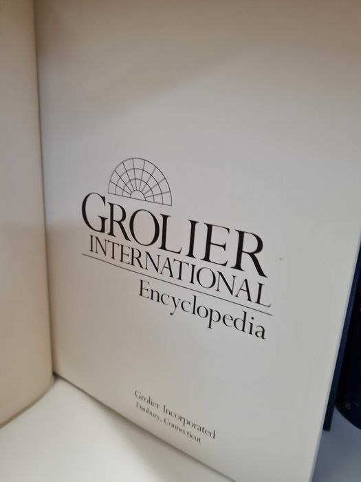 Enciclopédia Grolier International - deluxe edition