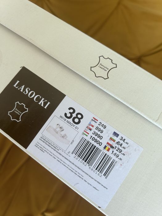 Sandały skórzane lasocki 38