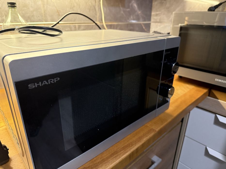 Mikrofalówka Sharp 800w
