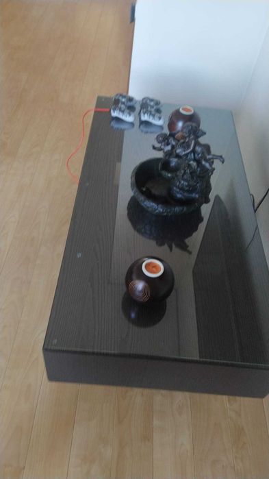 Mesa de Centro em Madeira e Vidro