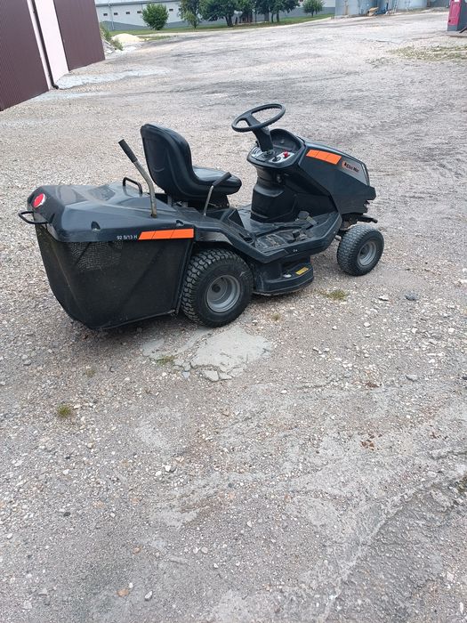 Traktorek do trawy oleo-mac